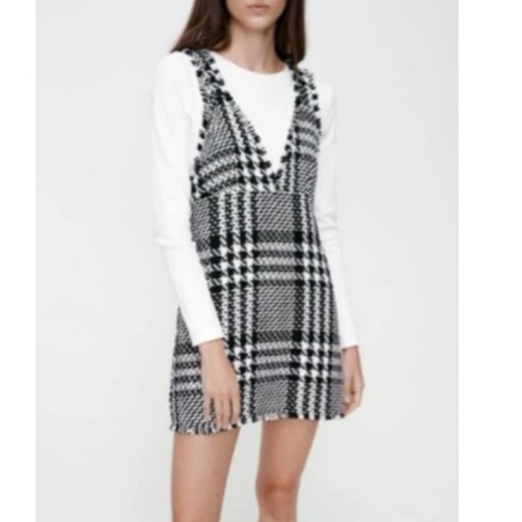 Zara Dresses & Skirts - ZARA Houndstooth Black White Fringe V Neck Pinafore Jumper Mini Dress medium